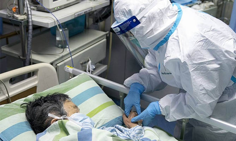 Jackie Chan pagará un millón de yuanes al creador de la vacuna contra el coronavirus