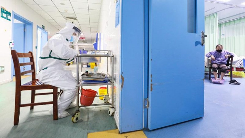 Jackie Chan will pay a million yuan to the creator of the coronavirus vaccine Jackie Chan will pay a million yuan to the creator of the coronavirus vaccine