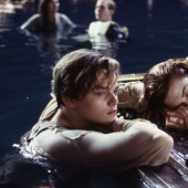 James Cameron turned to the medical examiner because of the death of the hero DiCaprio in "Titanic" James Cameron turned to the medical examiner because of the death of the hero DiCaprio in "Titanic"