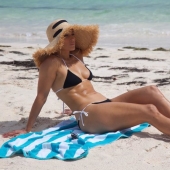 Jennifer Lopez, de 49 años, mostró el cuerpo perfecto Jennifer Lopez, de 49 años, mostró el cuerpo perfecto