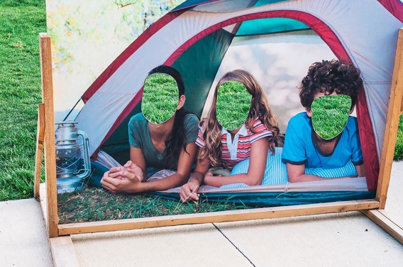 Jonathan Highby is a photographer to whom the whole world poses for a frame Jonathan Highby is a photographer to whom the whole world poses for a frame