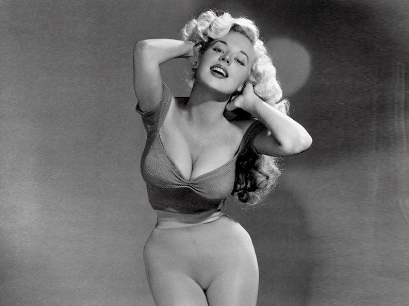 ¡La belleza retro que conquistó el mundo ANTES de Marilyn Monroe ya tiene 84 años!