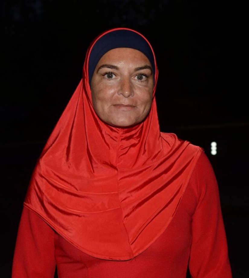 La escandalosa cantante irlandesa Sinead O'Connor apareció en un programa de televisión con un atuendo islámico La escandalosa cantante irlandesa Sinead O'Connor apareció en un programa de televisión con un atuendo islámico