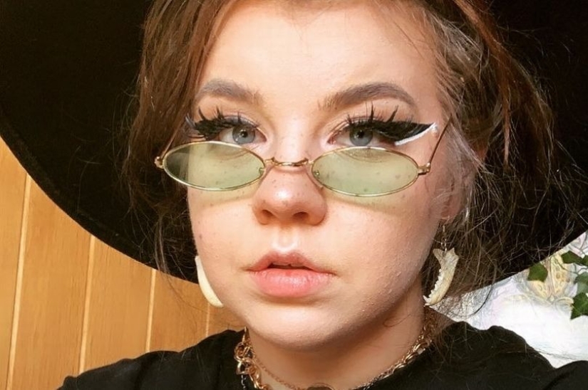 La estrella Tik-Tok se hace llamar bruja y gana mucho dinero con la brujería