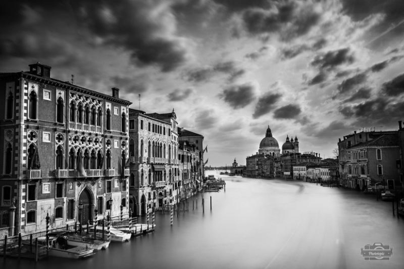 La Europa en Blanco y Negro en las Mágicas Obras de Roberto Pavic La Europa en Blanco y Negro en las Mágicas Obras de Roberto Pavic