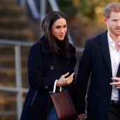 "La familia real es un culto, todos están obsesionados": el príncipe Harry y Meghan Markle esperan su primer hijo, pero no todos están contentos con eso