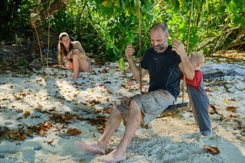 La familia Robinson: Ed Stafford se llevó a su esposa y a su hijo de dos años a una isla desierta La familia Robinson: Ed Stafford se llevó a su esposa y a su hijo de dos años a una isla desierta
