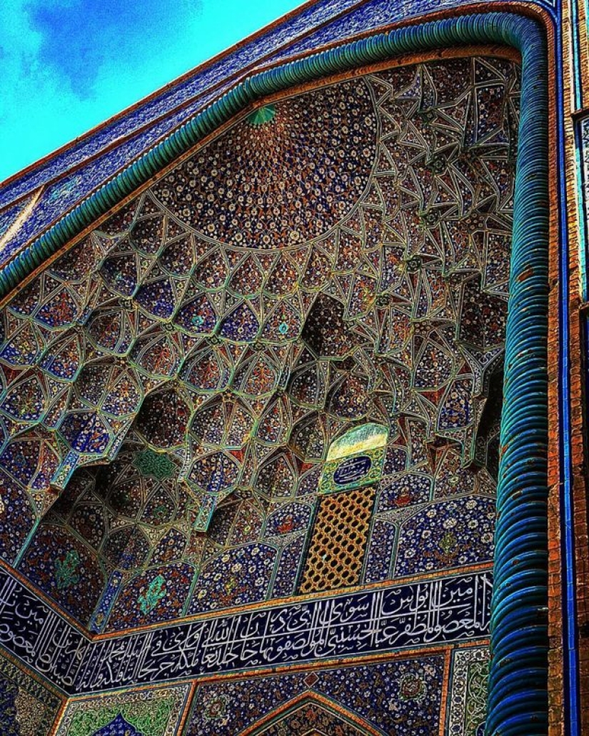 La fascinante belleza de las mezquitas iraníes La fascinante belleza de las mezquitas iraníes