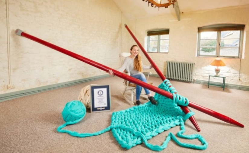 La gimnasta más antigua del mundo y un enorme caminante: ¿qué han preparado los autores del Libro Guinness de los Récords 2019 para el público? La gimnasta más antigua del mundo y un enorme caminante: ¿qué han preparado los autores del Libro Guinness de los Récords 2019 para el público?