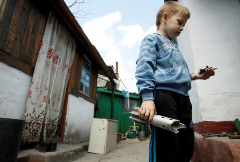 La guerra en manos de un niño