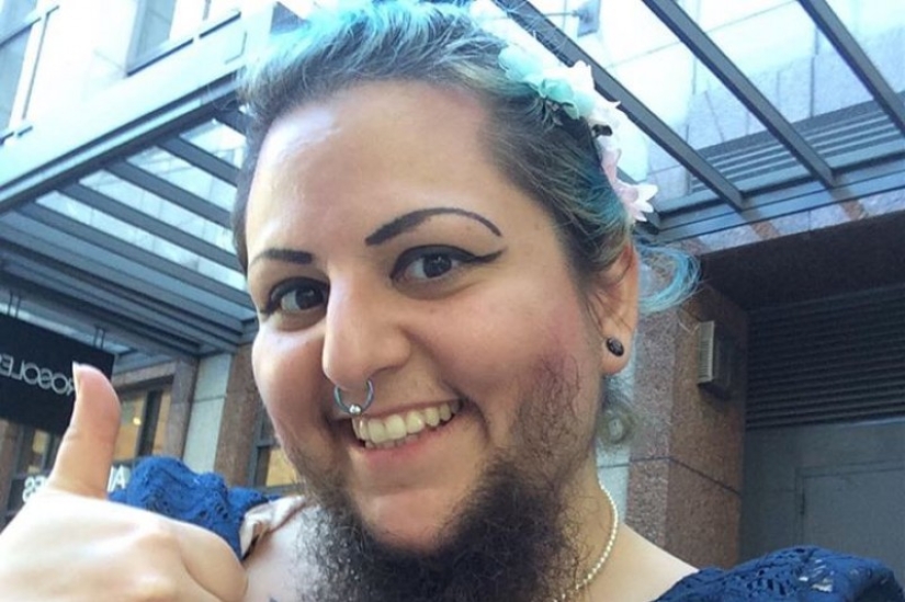 La historia de amor de una mujer barbuda y un satanista que se casaron gracias a las redes sociales