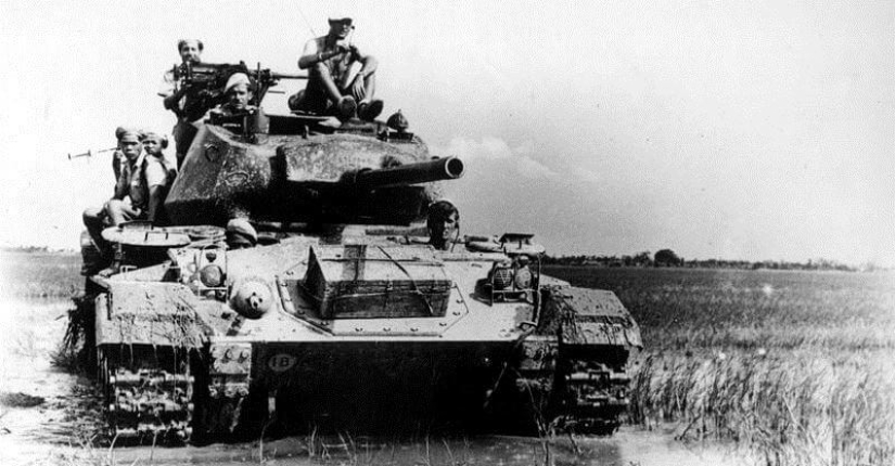 La historia de la francesa Raymonda Dien, que se tumbó en los rieles para detener la guerra