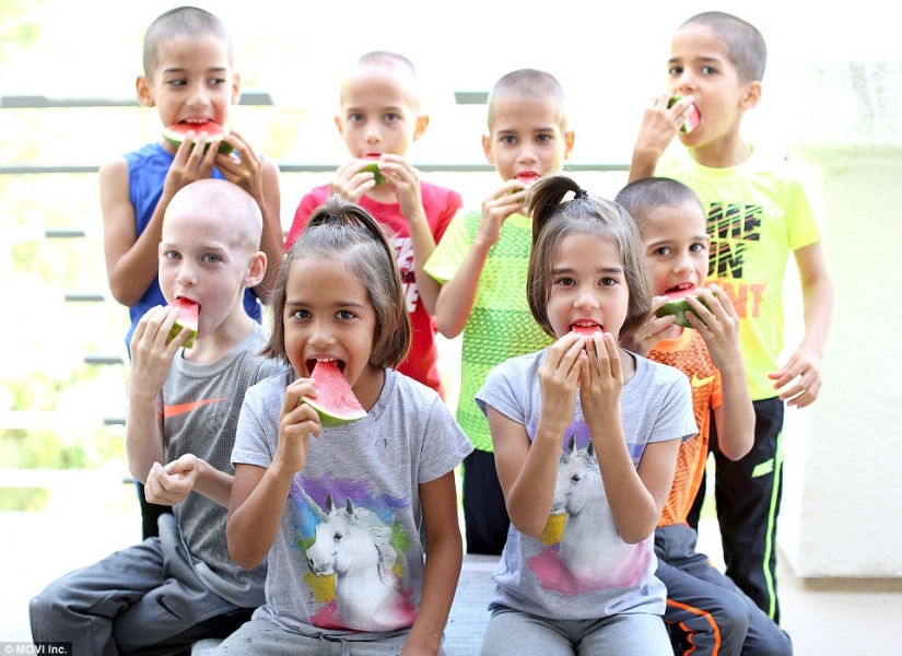 La madre de 14 hijos lamenta la carrera de stripper y el rodaje en películas para adultos La madre de 14 hijos lamenta la carrera de stripper y el rodaje en películas para adultos