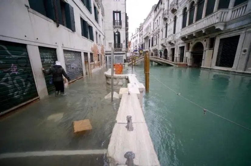La mayor inundación en Venecia en los últimos 50 años: los rusos donaron un millón de euros para restaurar la ciudad en el agua La mayor inundación en Venecia en los últimos 50 años: los rusos donaron un millón de euros para restaurar la ciudad en el agua
