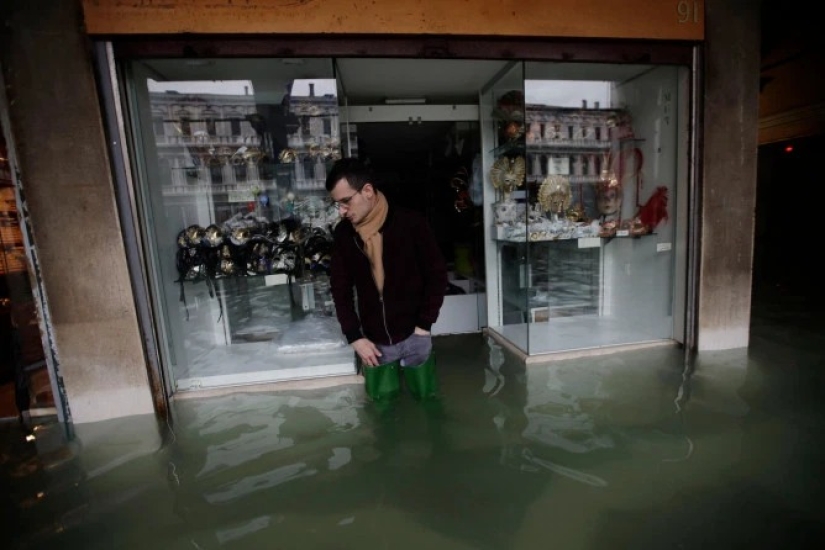 La mayor inundación en Venecia en los últimos 50 años: los rusos donaron un millón de euros para restaurar la ciudad en el agua La mayor inundación en Venecia en los últimos 50 años: los rusos donaron un millón de euros para restaurar la ciudad en el agua