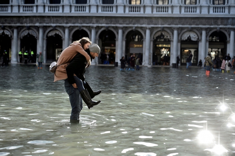 La mayor inundación en Venecia en los últimos 50 años: los rusos donaron un millón de euros para restaurar la ciudad en el agua La mayor inundación en Venecia en los últimos 50 años: los rusos donaron un millón de euros para restaurar la ciudad en el agua