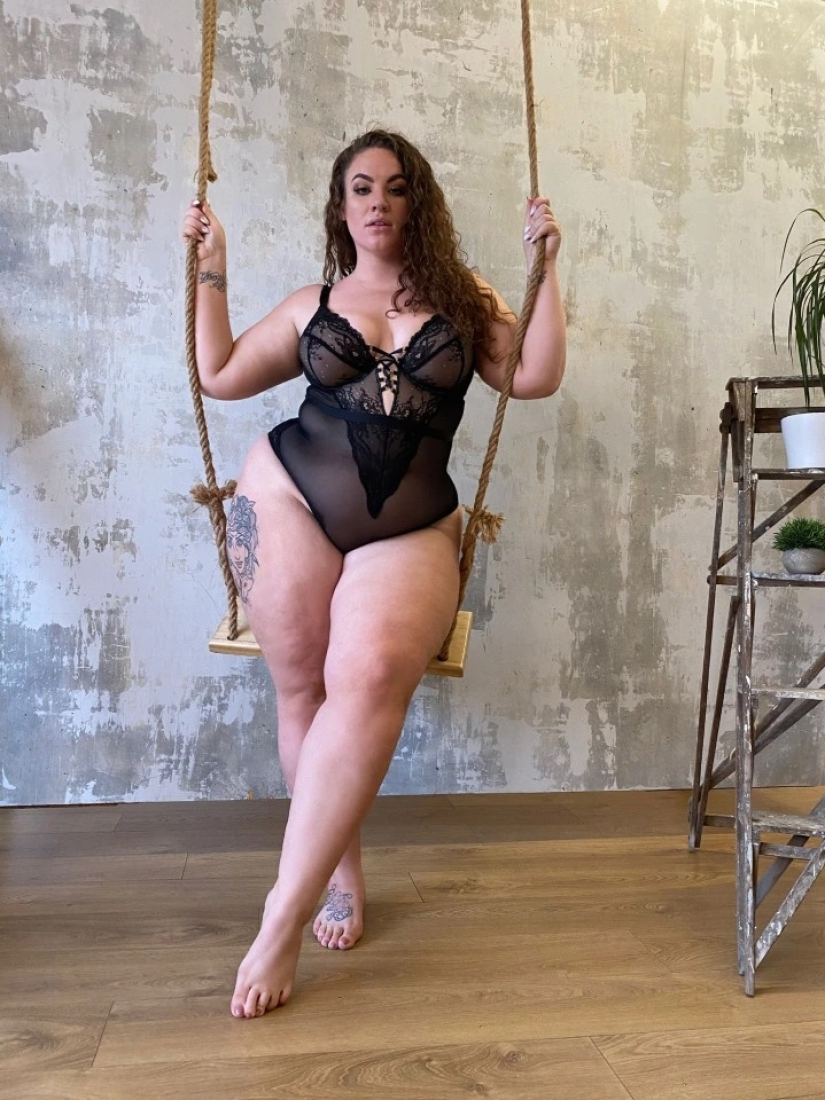 La modelo de talla grande está orgullosa de los kilos de más, porque le traen mucho dinero