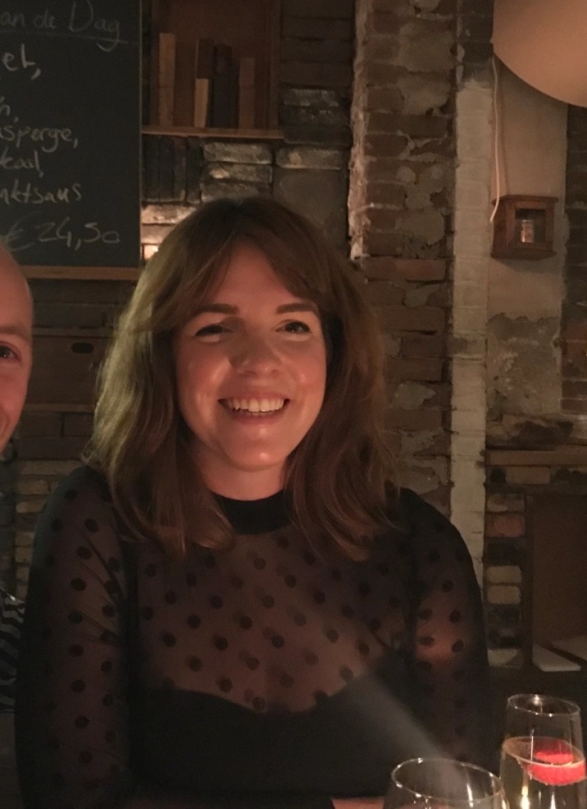 La mujer británica trató de organizar una vida personal en cuarentena y organizó una cita virtual La mujer británica trató de organizar una vida personal en cuarentena y organizó una cita virtual
