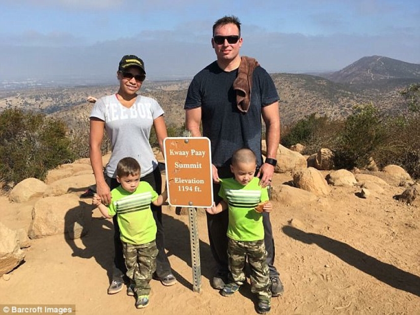 La mujer estadounidense aprieta la cintura a 45 centímetros y no se quita el corsé ni siquiera durante las relaciones sexuales La mujer estadounidense aprieta la cintura a 45 centímetros y no se quita el corsé ni siquiera durante las relaciones sexuales