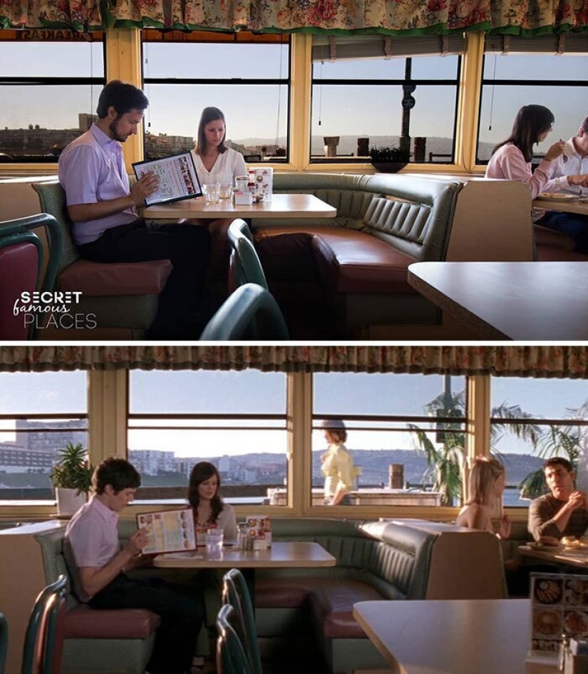 La pareja viaja por todo el mundo y recrea escenas de películas en los lugares de rodaje