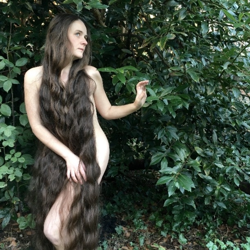 La Rapunzel británica no se ha lavado el cabello en 20 años y sus trenzas se ven geniales La Rapunzel británica no se ha lavado el cabello en 20 años y sus trenzas se ven geniales