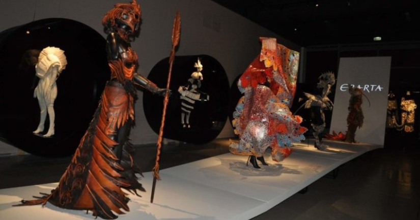 La ropa interior femenina hecha de pieles de erizo causó indignación en la capital cultural