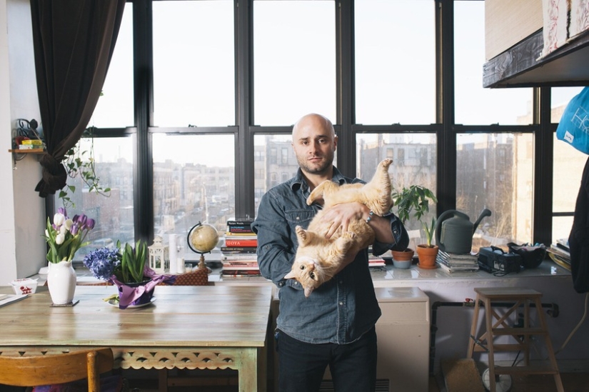 La unión perfecta: los hombres y sus gatos La unión perfecta: los hombres y sus gatos