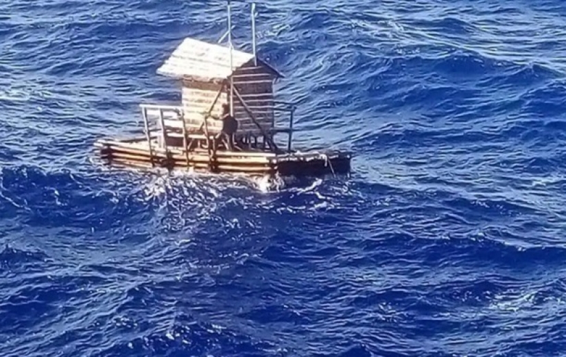 La vida de Pi: el tipo comió pescado y bebió agua de mar durante 49 días para sobrevivir en medio del océano