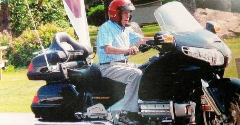 La vida en la carretera: un moño de motociclista centenario viaja por las carreteras de Canadá