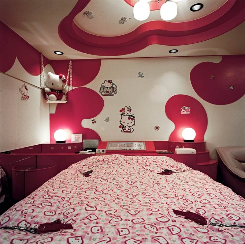 Lair of playful lust: what Japanese sex hotels look like Lair of playful lust: what Japanese sex hotels look like