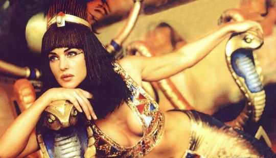 Las 6 imágenes más brillantes de Cleopatra en la pantalla