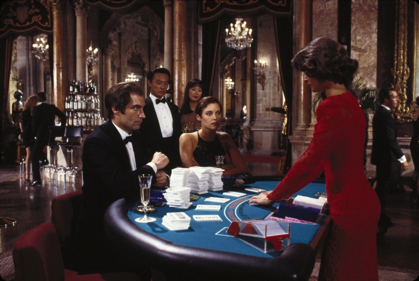 Las chicas más bellas de James Bond Las chicas más bellas de James Bond