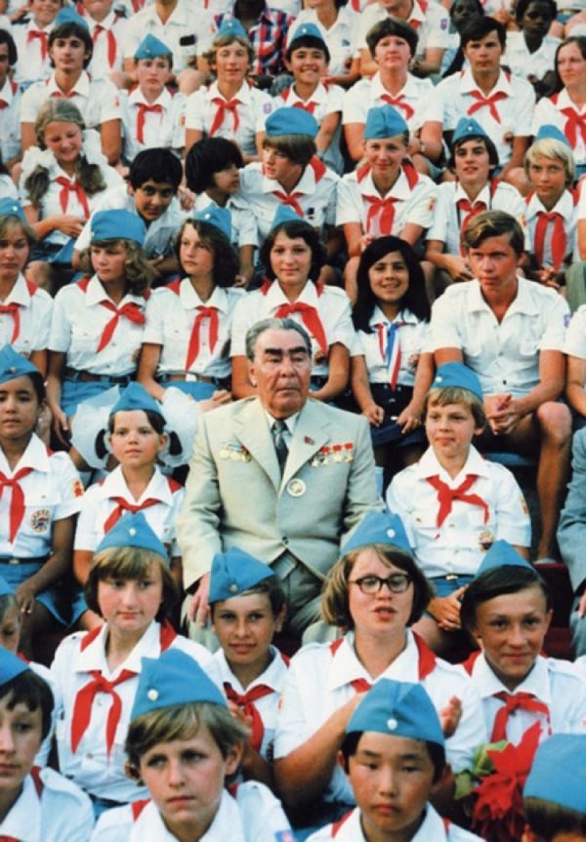 Leonid Ilich Brezhnev de vacaciones y no solo Leonid Ilich Brezhnev de vacaciones y no solo