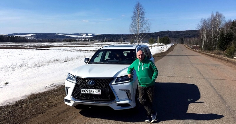 Lexus LX 570 Superior es un lujo por el que desea luchar