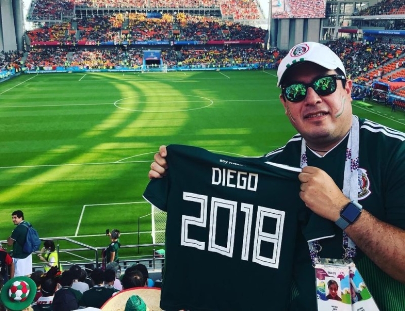Lleva boletos para toda la familia con él: el mexicano enterró a su esposa e hijos y aún voló a la Copa del Mundo
