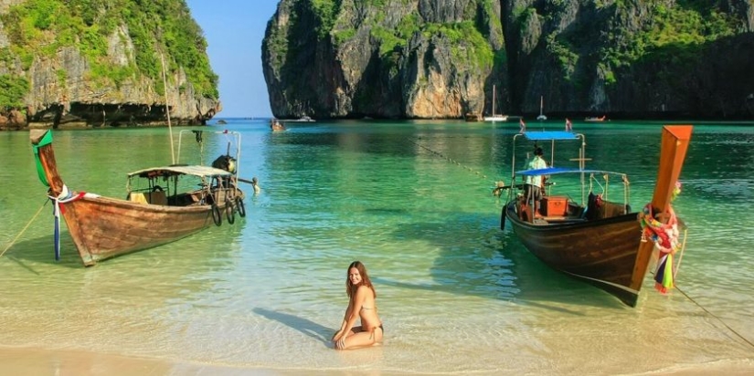 ¡Llévame de vuelta a la playa! La hermosa bahía tailandesa que se hizo famosa por la famosa película de Leonardo DiCaprio reabre después de un proyecto de rejuvenecimiento de coral de tres años