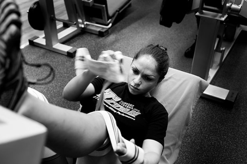 "Llámame Marta" : la historia de una estrella porno española en fotos