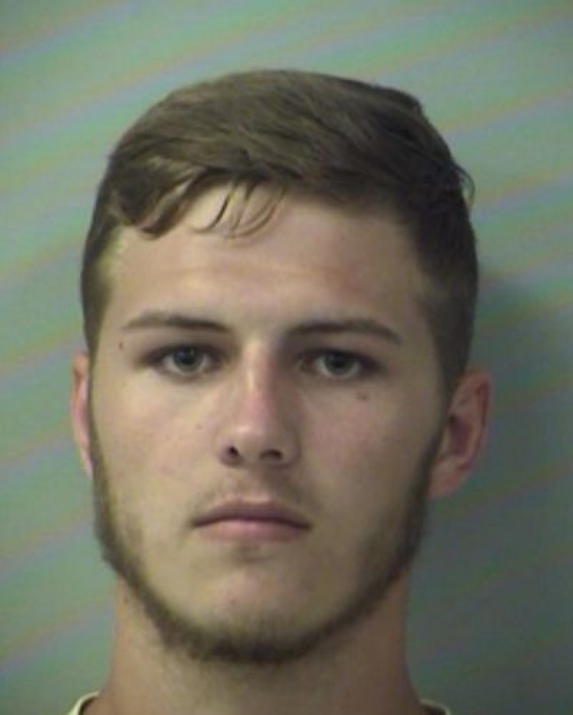 Lo hice y me arrepentí: un tipo celoso salió en las noticias por su estúpido acto Lo hice y me arrepentí: un tipo celoso salió en las noticias por su estúpido acto