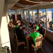 Lo que los campeones del Tour de Francia comen y beben justo después de la carrera