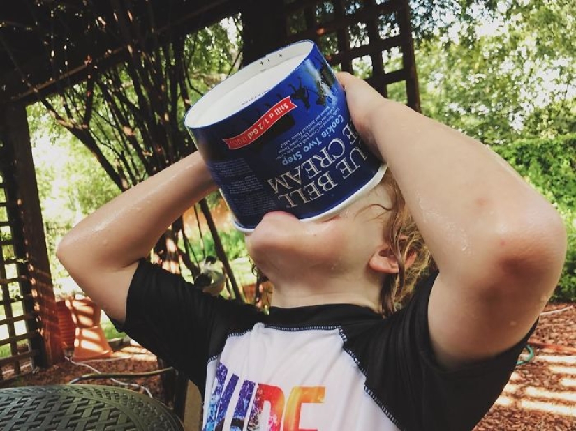 Lo que significa criar hijos: Madre de tres niños documenta sus vidas hasta que crecieron