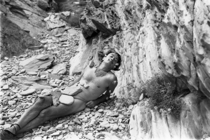 Locura doméstica: en su propia villa, Salvador Dalí no era tímido con nadie