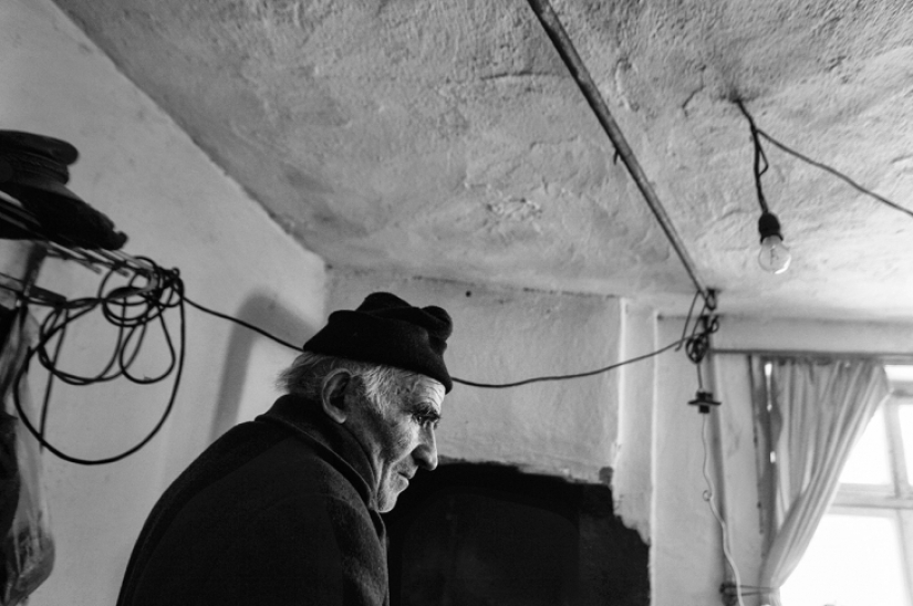 Loneliness in Bulgarian Loneliness in Bulgarian