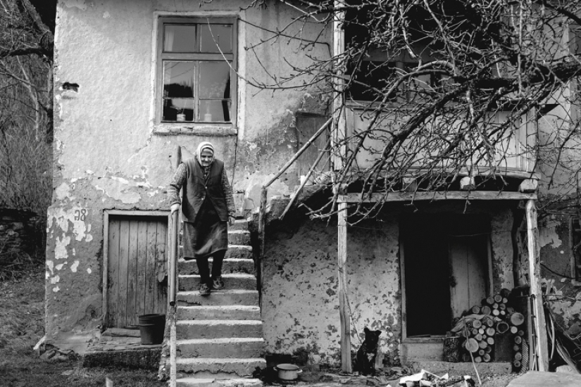 Loneliness in Bulgarian Loneliness in Bulgarian