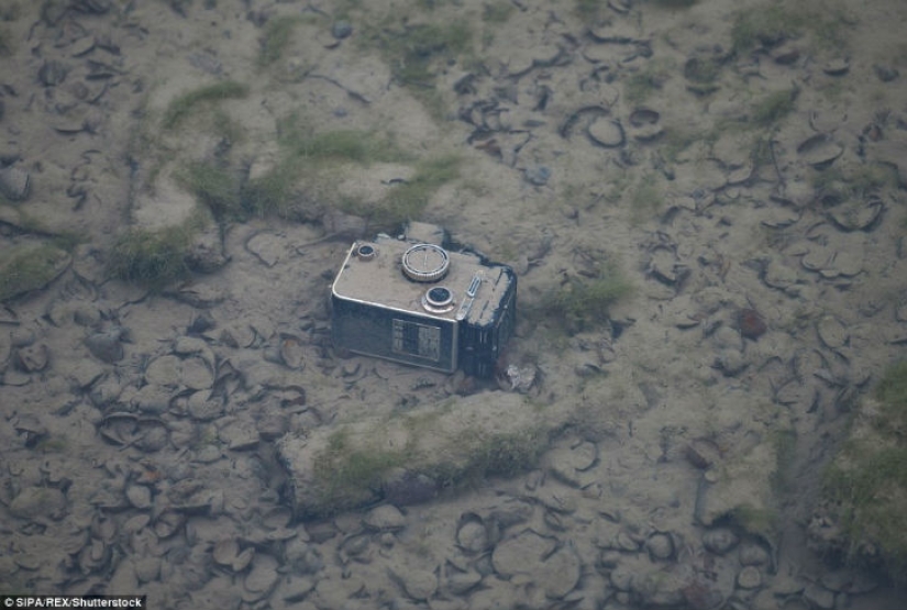 Los franceses drenaron uno de los canales parisinos y encontraron tesoros enteros en el fondo