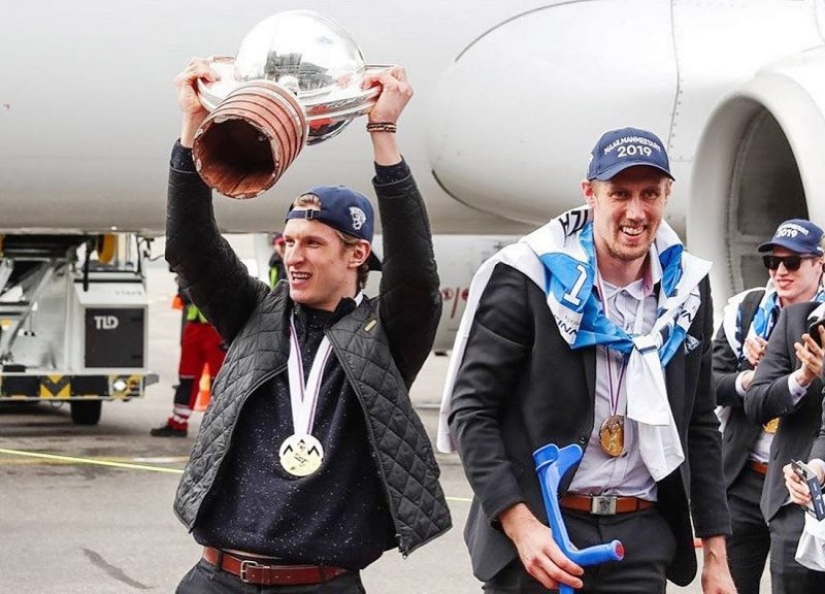 Los jugadores de hockey finlandeses han roto el fondo: la red discute fotos del Instagram de la selección nacional Los jugadores de hockey finlandeses han roto el fondo: la red discute fotos del Instagram de la selección nacional