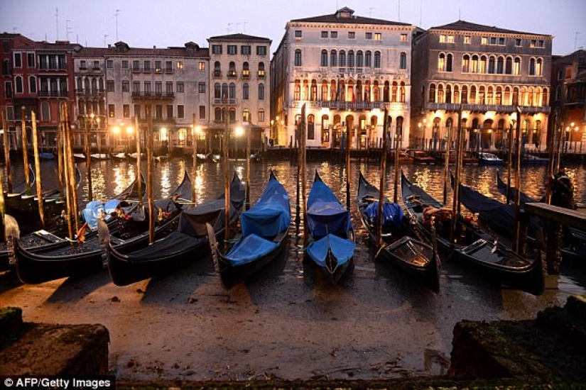 Los legendarios canales de Venecia se están secando debido a un clima anormal