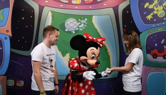 Los recién casados organizaron una boda al estilo Disney. Tomó varios años prepararse