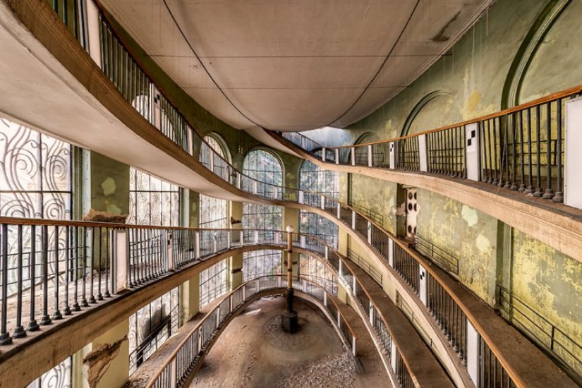 Lugares abandonados en Tiflis Lugares abandonados en Tiflis