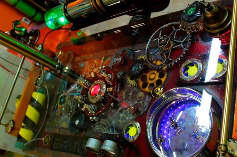 Magic house in Sergievo: dacha on wheels and steampunk museum Magic house in Sergievo: dacha on wheels and steampunk museum