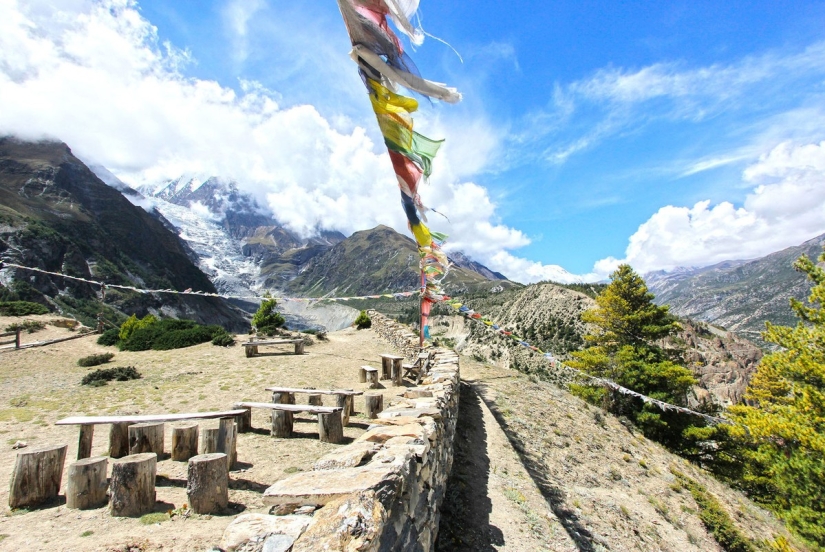 Majestic mountains, seeing which you will begin to pack a backpack Majestic mountains, seeing which you will begin to pack a backpack